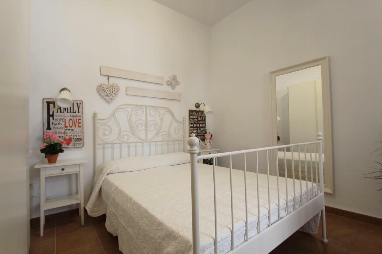 Apartamento Ollerias Màlaga Exteriér fotografie