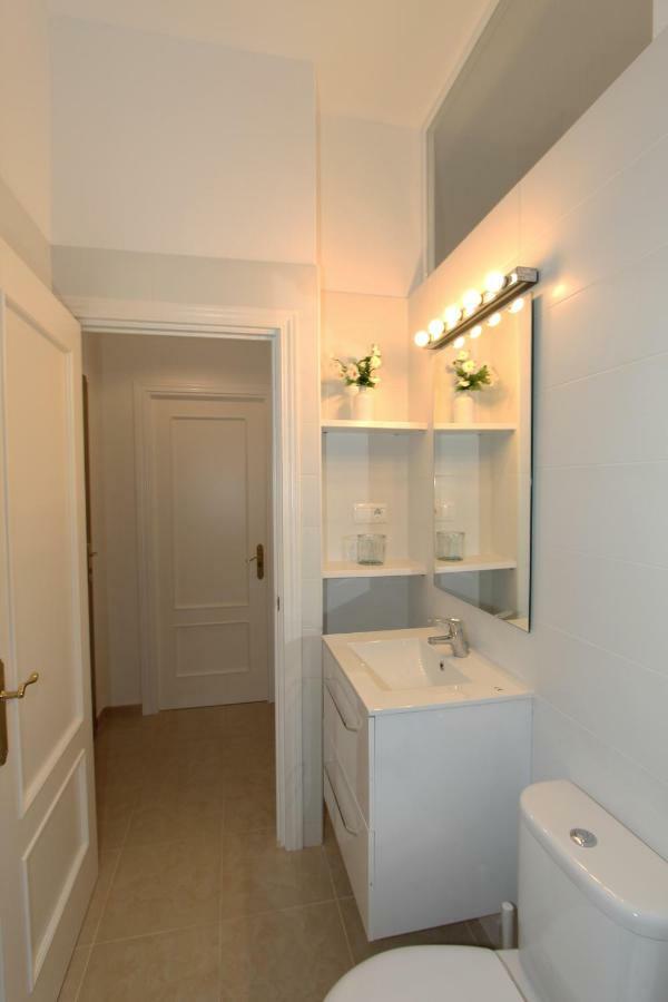 Apartamento Ollerias Màlaga Exteriér fotografie